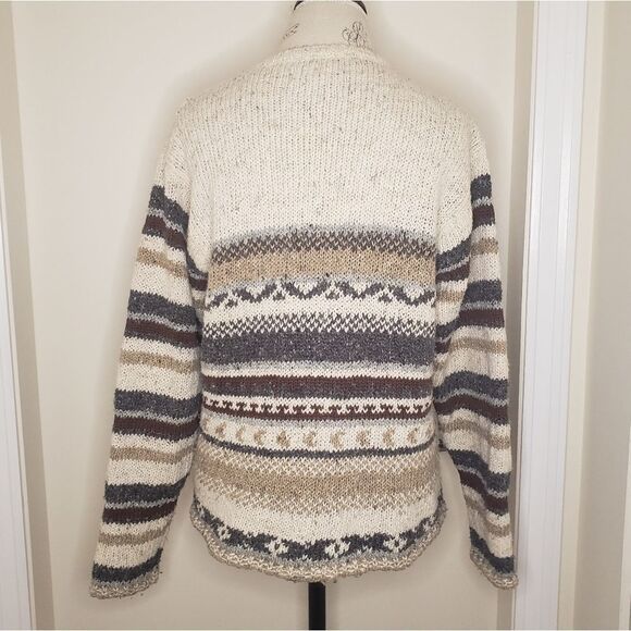 Scandinavian stripe knit sweater - Picture 4 of 6
